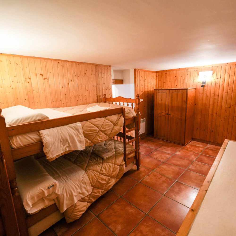 REFUGIO (12)