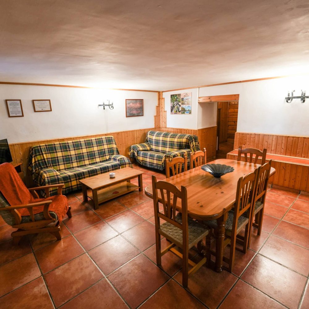 REFUGIO (19)