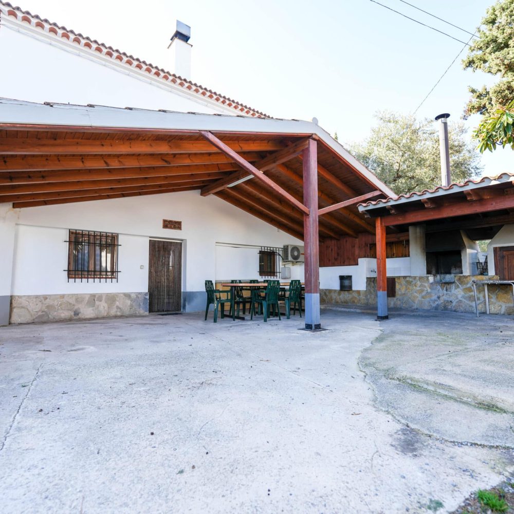 REFUGIO (2)